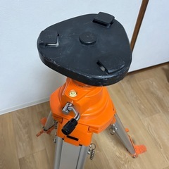 シンワ測定 ハンドル式 エレベーター三脚 レベル用 測量 土木 セオドライト
の画像