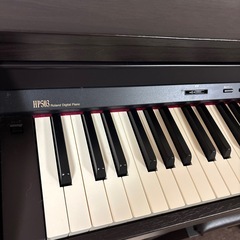 Roland 電子ピアノの画像