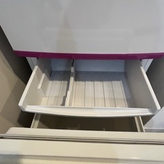 シャープ 冷蔵庫　2011年製の画像