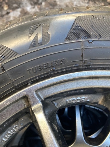 ［取引中］155/65R13 BRIDGESTONE NEWNO 4本セット シュナイダーのアルミホイール付き 