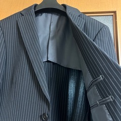 メンズ　スーツ上下の画像