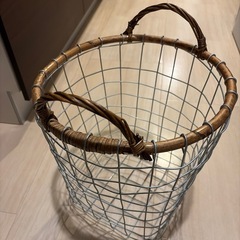 タイムレスコンフォート　カゴ　ウッド　インテリアの画像