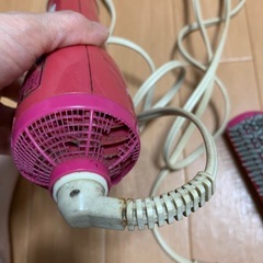 ヘアドライヤーの画像