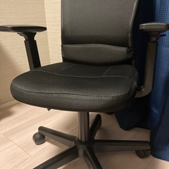 オフィスチェアの画像