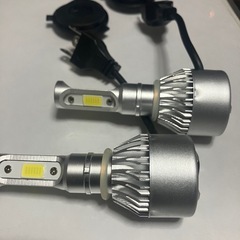 LEDヘッドライトの画像