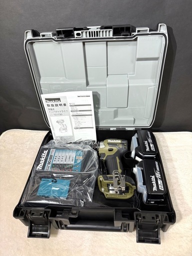 makita充電式インパクトドライバー　
