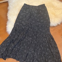 SNIDEL イレギュラープリーツプリントスカートの画像