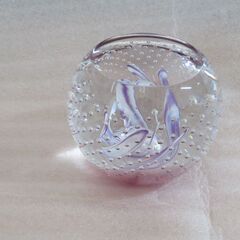 円形ガラスペーパーウェイトの画像