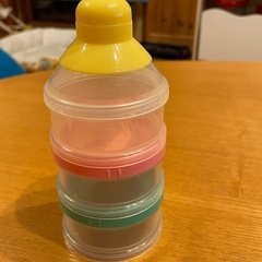 粉ミルクケース