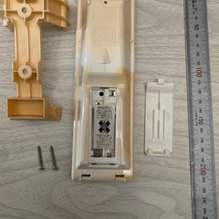 HITACHIエアコンリモコンの画像