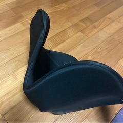 tyle SMART（スタイルスマート） 姿勢矯正クッション ブラックの画像
