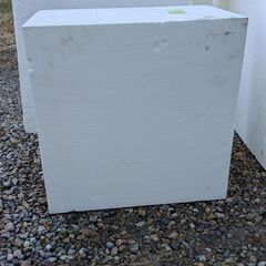 【無料】超大型の発泡スチロールブロック・板（DIY・断熱材・造形・的などに）の画像
