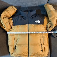 ノースフェイス ヌプシ ダウンジャケットレディースXL メンズL相当　クロップドの画像