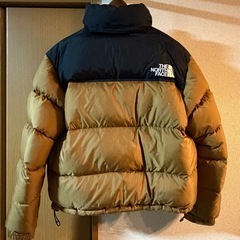 ノースフェイス ヌプシ ダウンジャケットレディースXL メンズL相当　クロップドの画像
