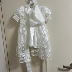 ホワイト刺繍ベビードレスの画像