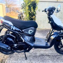 非常に良いエンジン。アディバ（N125cc）。非常に速いバイク。走行距離は36587キロ。 ◆安い価格で安心して乗れる良いバイクを提供しています。   ○125cc ○4ストロークエンジンの画像