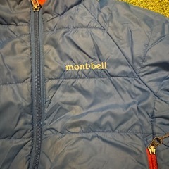 mont-bellアウターリバーシブル100〜110cmくらいの画像