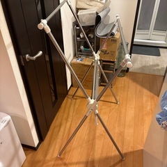 洗濯物ラックの画像