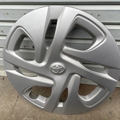 TOYOTA純正ホイールキャップ　　4枚の画像