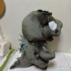 ゴジラ1.0 鎮座獣フィギュア＆7ぬいぐるみ＆7色に光るルームライトの画像