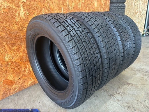 お取引き中、225/65R17?バリ溝‼️程度良‼️グッドイヤーアイスナビSUV?レクサスNX、RAV4、アルファード、ハリアー、ヴェ