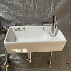 ほぼ未使用　
INAX L-A35  手洗い器　　　Ｓトラップ、給水栓セット の画像