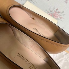 24.5 パンプスの画像