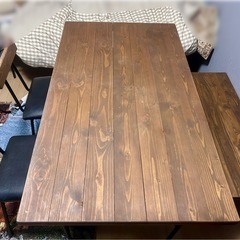 値下げ！4人掛けダイニングテーブルの画像