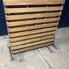 折りたたみベッドの画像