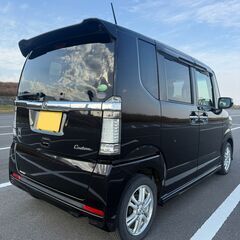 個人分割可❗️　ローン審査無し❗️　N-BOXカスタム　カスタムGLPKG　H23　両側パワスラ　純正オーディオ　ステアCT　フルオートAC　即納できます🙌の画像