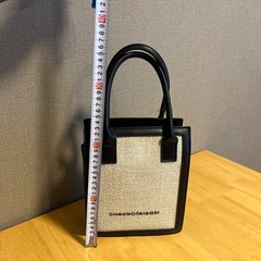 CHAUNGTAI & QBI トートバッグ ホワイト/ブラックの画像