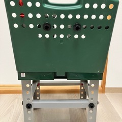 BOSCH おもちゃ　ワークベンチ　セット　作業台と工具セット　大工さんごっこの画像