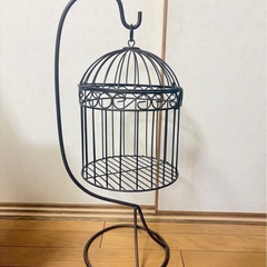 アイアンスタンド付き　鳥かごの画像