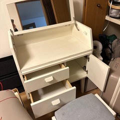 unico  ウニコ ドレッサー 椅子付きの画像