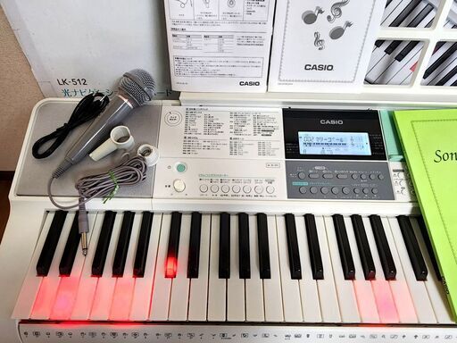 X'mas・年末値下げ☆美品☆カシオ 光ナビゲーションキーボード LK-512