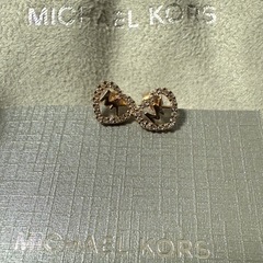 ✨ピアス✨‼️マイケルコース‼️新品未使用‼️の画像