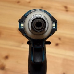 美品　マキタ TD172DZ 18V充電式インパクトドライバ　本体のみの画像