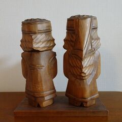9 アイヌ木彫り（2体）の画像
