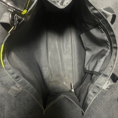 トートバッグUNDEFEATEDの画像