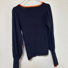 TINA JOJUN ニットの画像