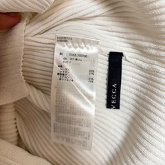 Vecca 白　トップスの画像