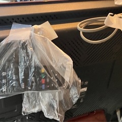 シャープAQUOS液晶テレビ32型リモコン付きの画像