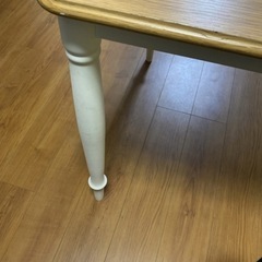 中古　ダイニングテーブル　椅子なしの画像