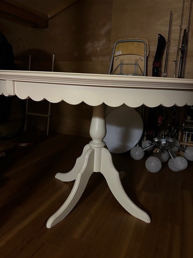 大塚家具　ラウンドテーブル