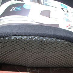 ☆ クリエイティブブランド Creative Brands 21599 形状記憶フォーム+冷却ジェル ランバーサポートクッション◆Memory Foam + Cooling Gel の画像