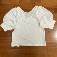 アースミュージック&エコロジー　美品✨　ブラウス　パフスリーブ　白　ホワイト　レディースの画像