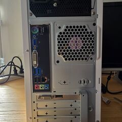 デスクトップPC一式（PC本体、ディスプレイ、キーボード、マウス）、Core i7-3770、メモリ16GB、Nvidia Quardo K600、HDD2TB、Windows11 25H2の画像