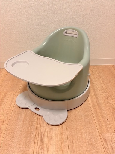 多機能ベビーチェア（Hugmuu）