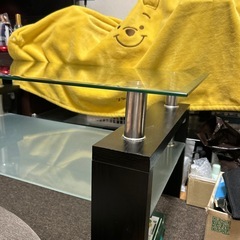 ガラステーブルの画像