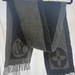 Louis Vuitton エシャルプ・カーディフCardif マフラー
の画像